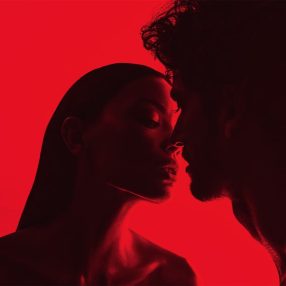   Avon Attraction Desire for Her parfüm - Ébreszd fel a szunnyadó szenvedélyt magadban! 